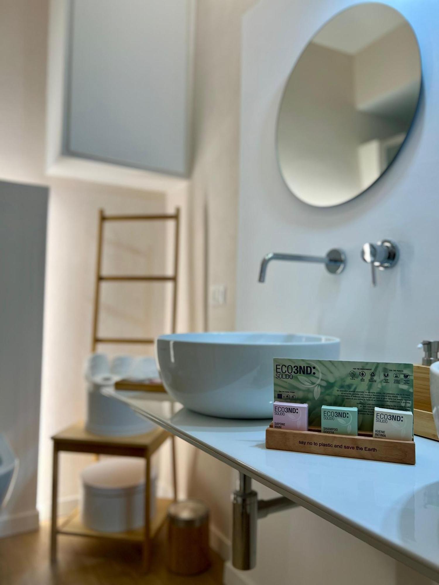 Elena'S Suite Sutri Eksteriør billede