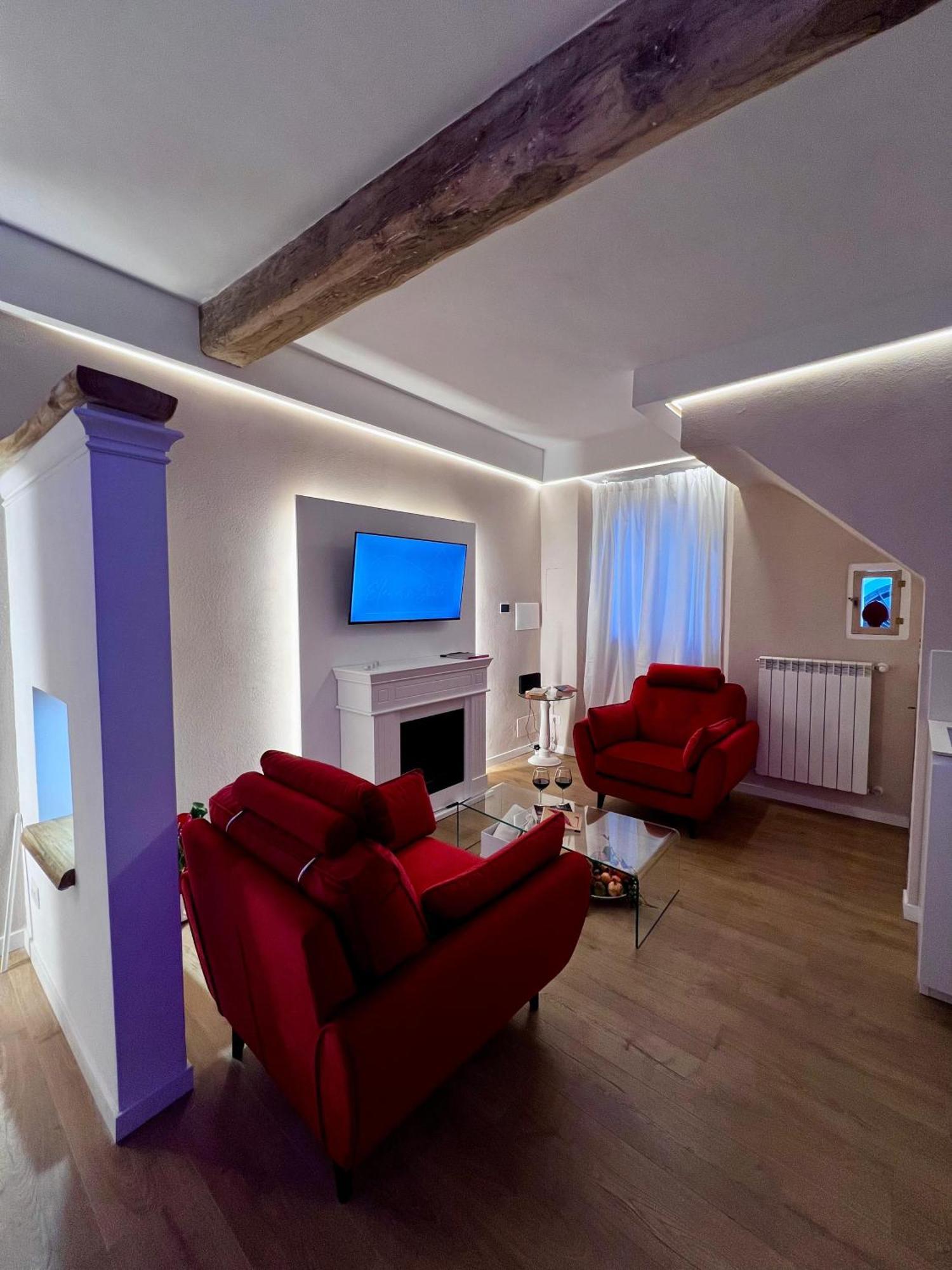 Elena'S Suite Sutri Eksteriør billede